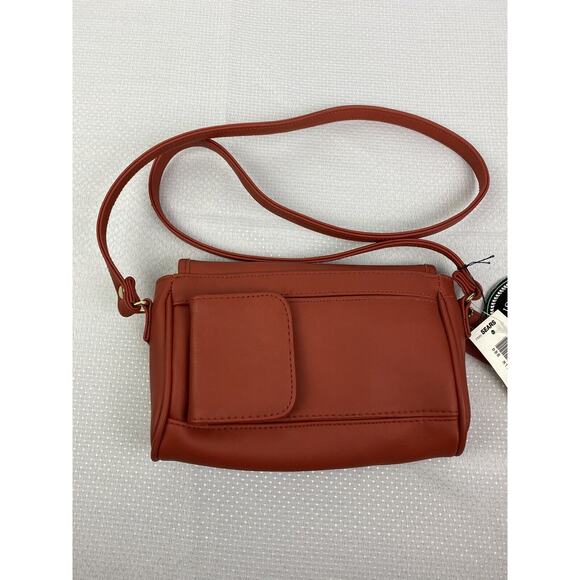 NWT Island Spun Women’s Red Crossbody Everyday Bag Purse - Picture 3 of 6